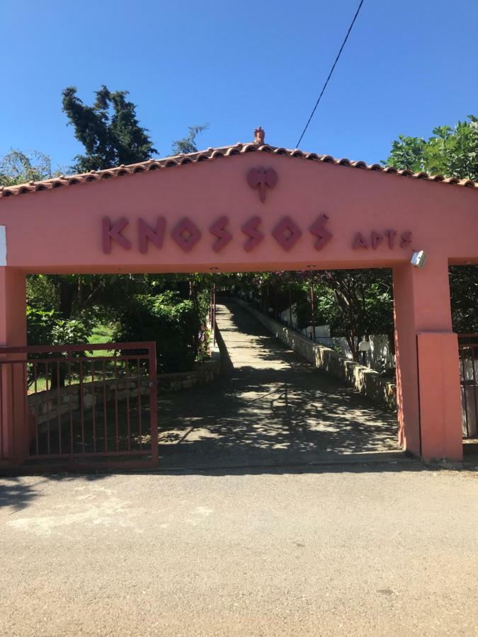 Апарт готель Knossos Panormos  Екстер'єр фото